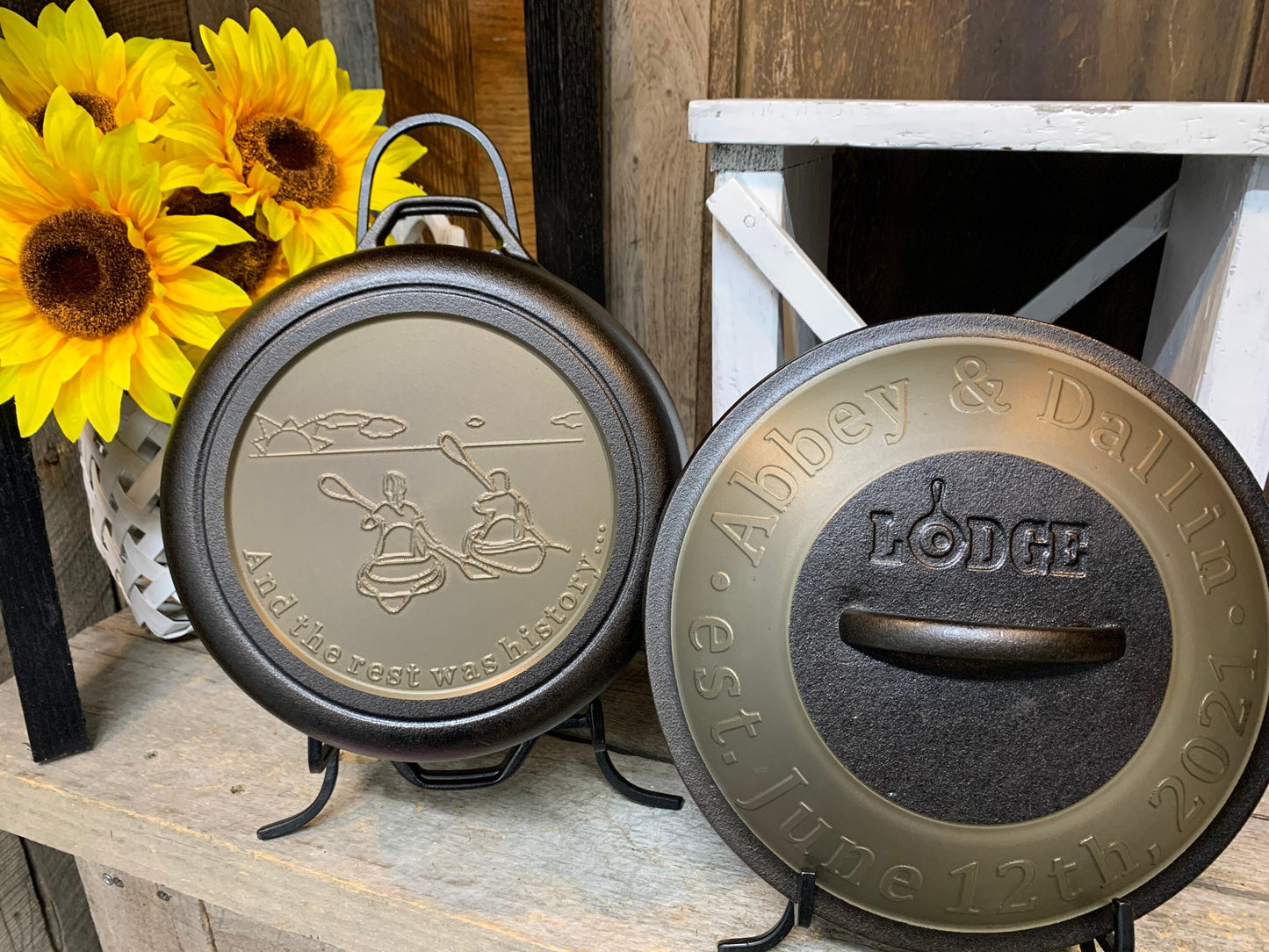 Personalized Lodge 5-Quart Cast Iron Dutch Oven - CNC Machined