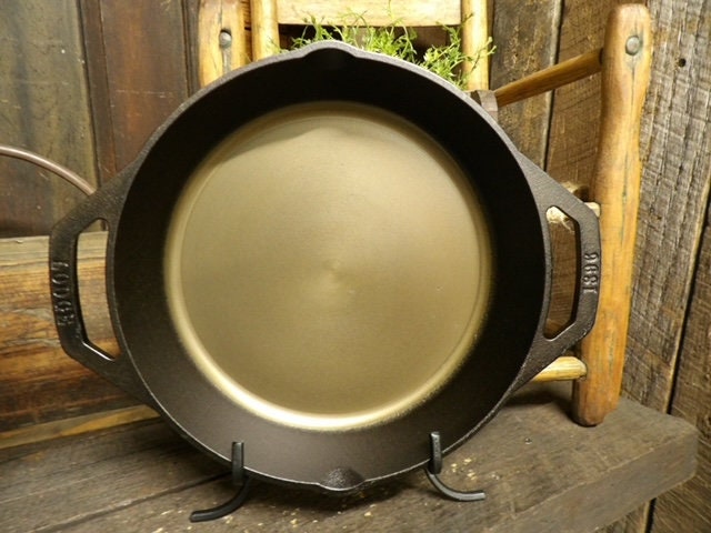 10.25" Dual Handle Smooth Cast Iron Skillet - Lodge Brand