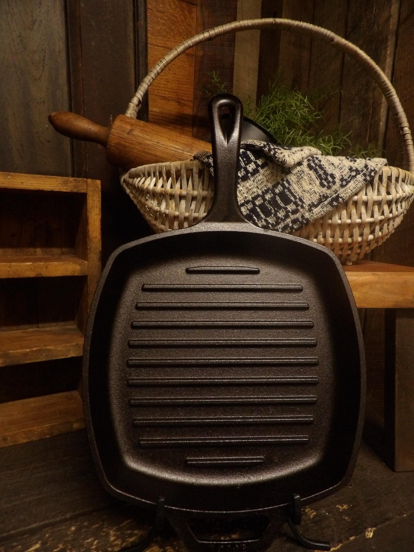 Personalized Lodge 10.25" Cast Iron Grill Pan - CNC Machined