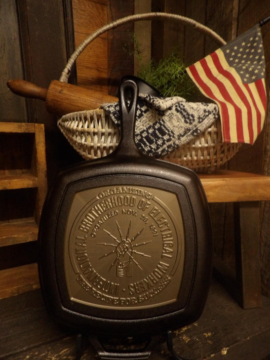 Personalized Lodge 10.25" Cast Iron Grill Pan - CNC Machined