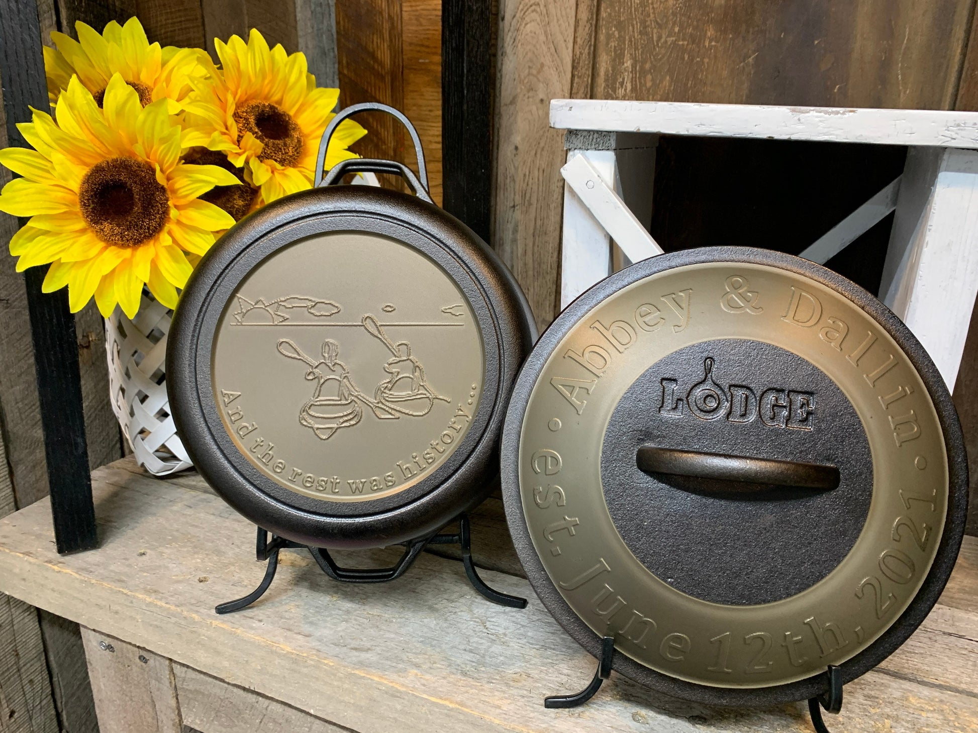 Personalized Lodge 7 Quart Cast Iron Dutch Oven - CNC Machined