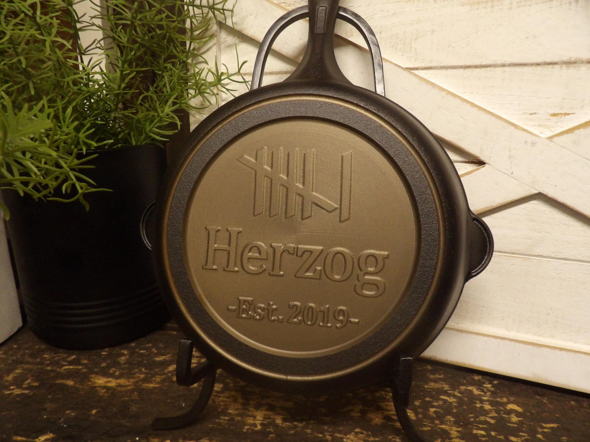 Personalized Cast Iron Skillet - Victoria Brand
