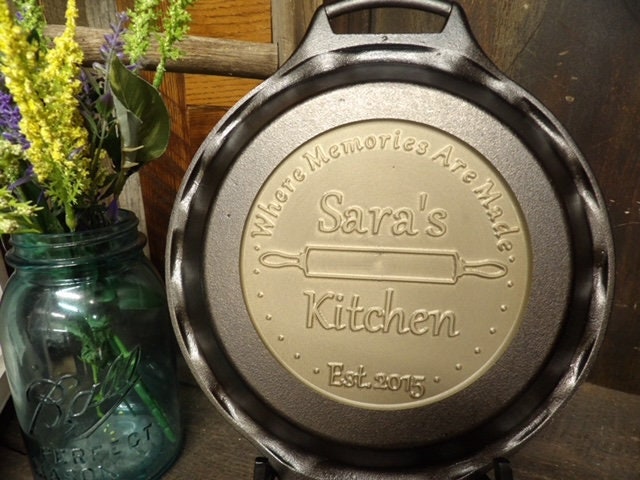 Custom Engraved 9" Lodge Cast Iron Pie Pan