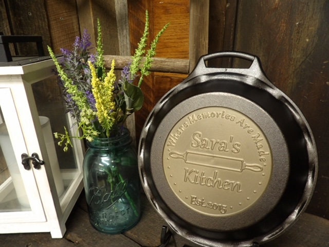 Custom Engraved 9" Lodge Cast Iron Pie Pan