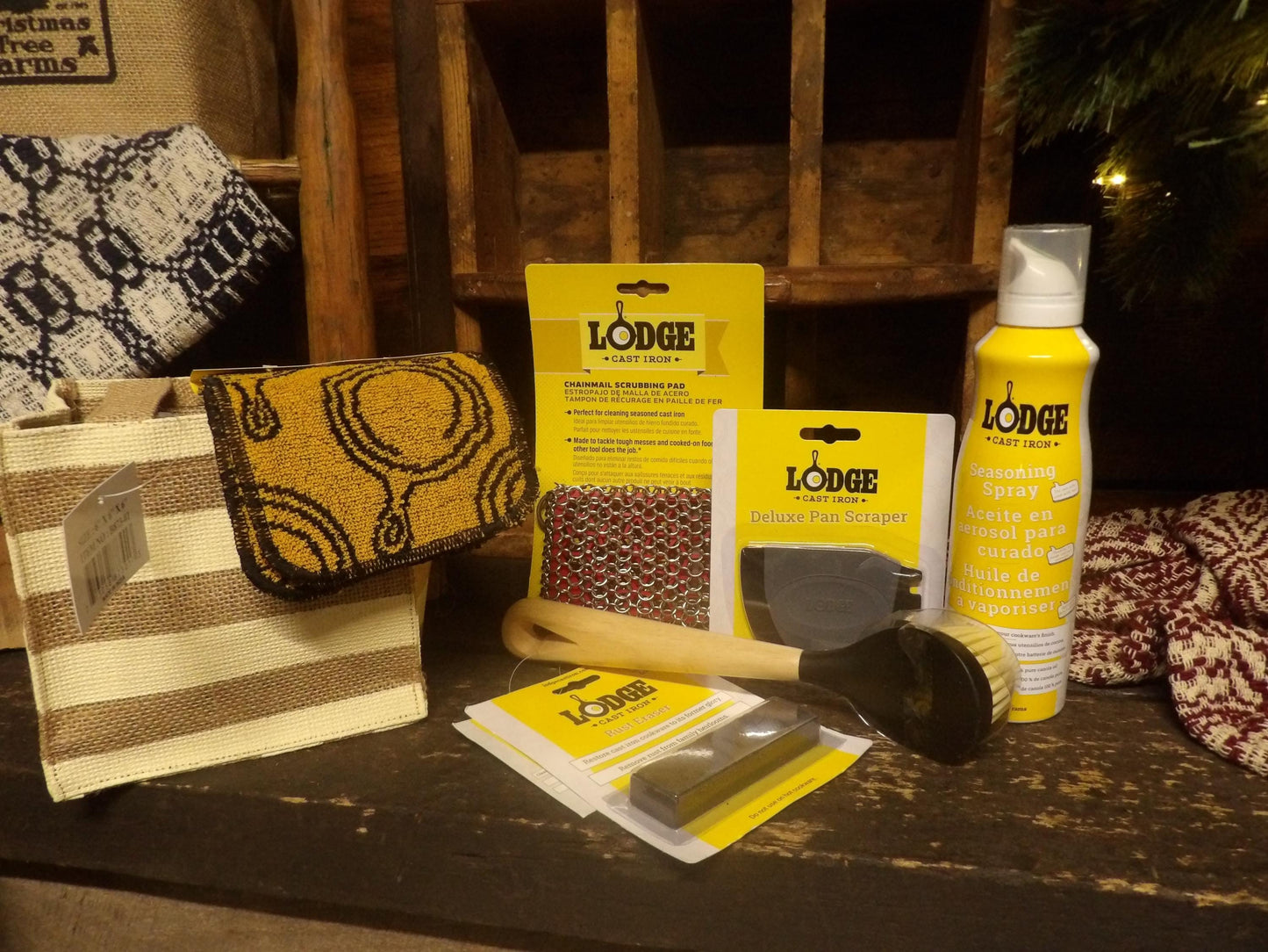 Complete Lodge Cast Iron Care Gift Set - Cleaning & Restoration