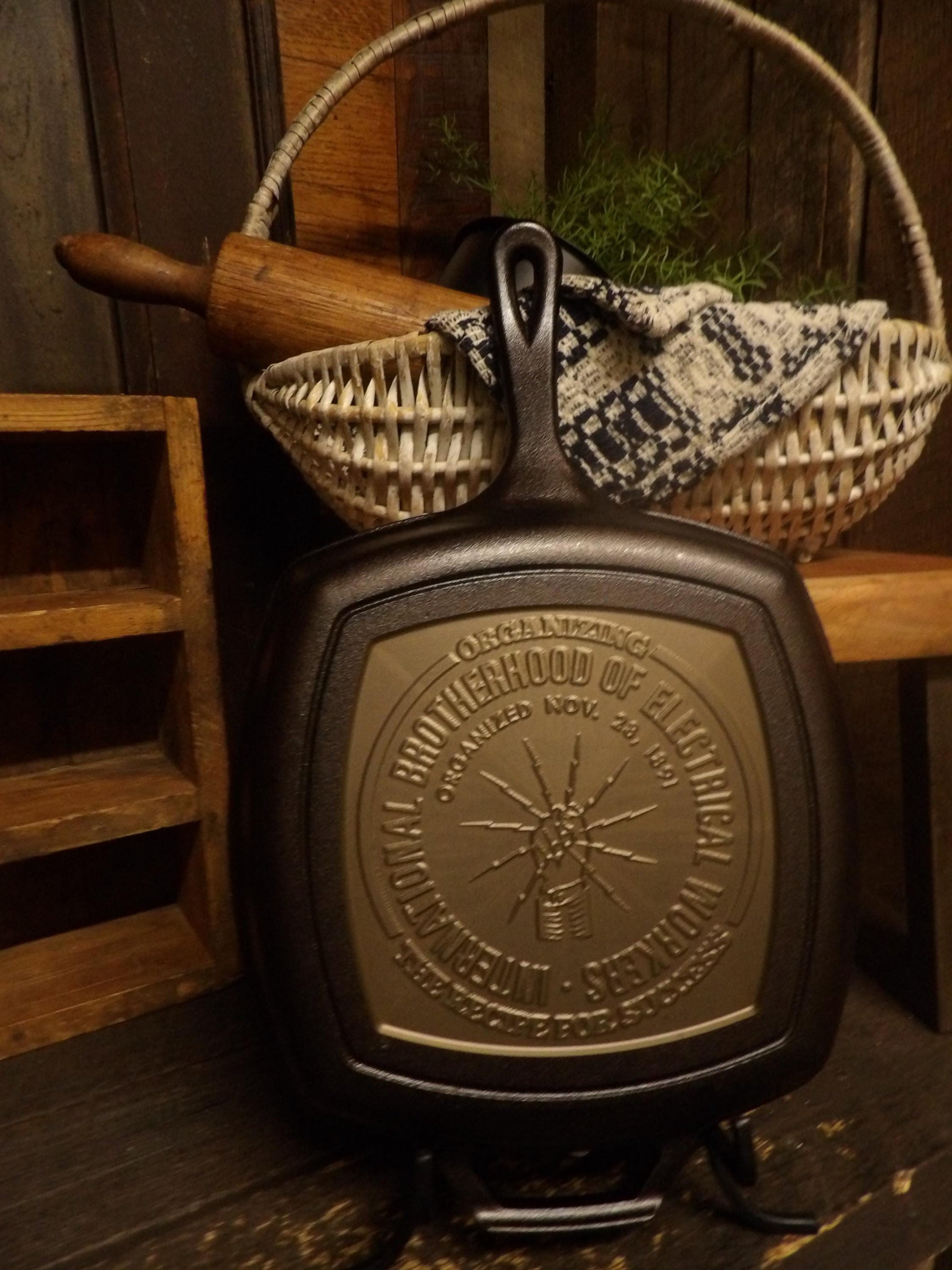 Personalized Lodge 10.25" Cast Iron Grill Pan - CNC Machined