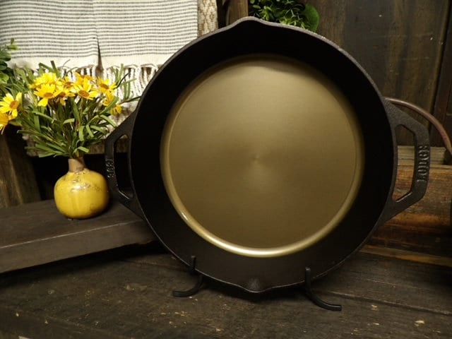 12" Lodge Dual Handle Cast Iron Skillet - CNC Machined Smooth