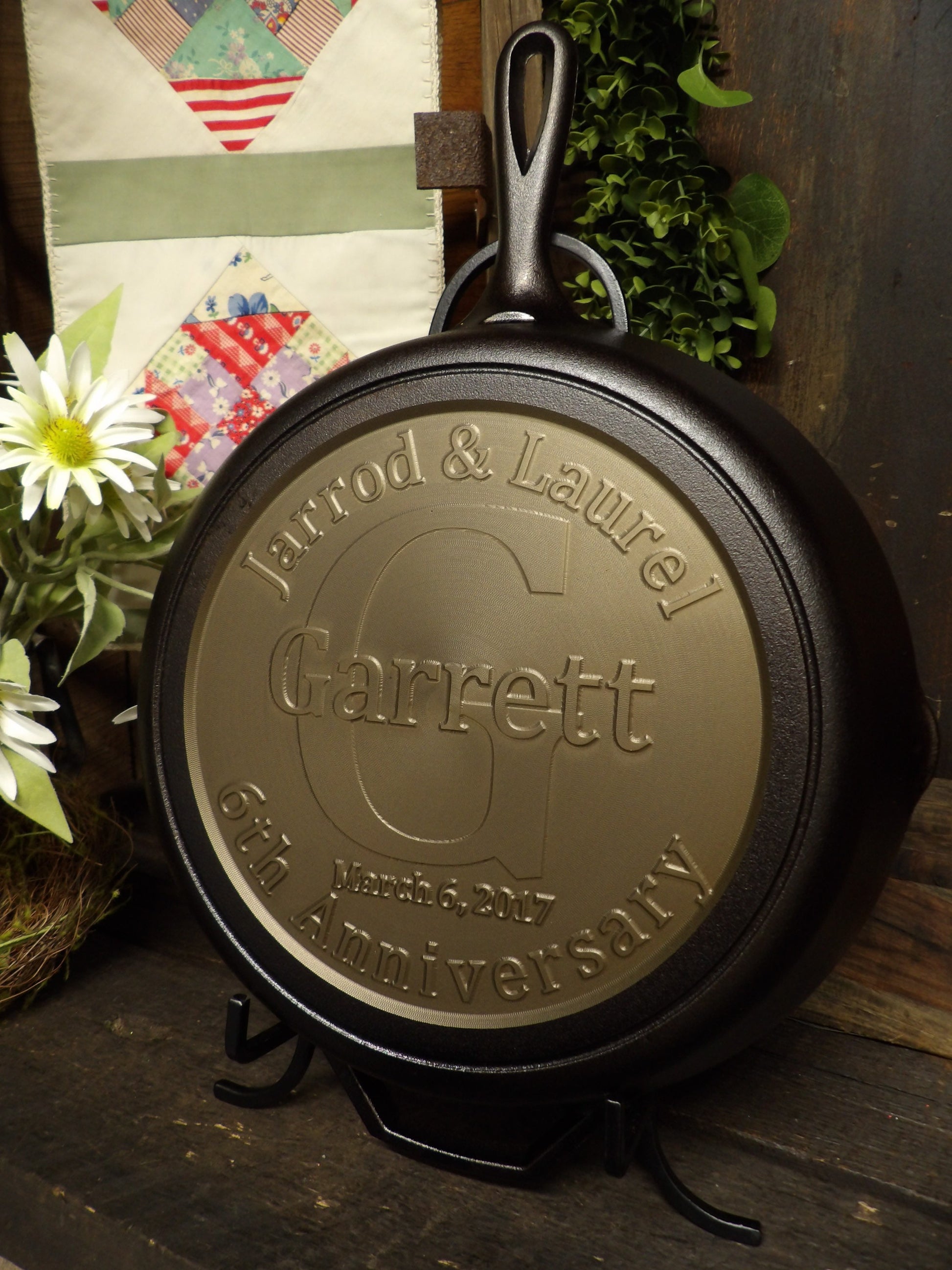 Personalized Cast Iron Skillet - Anniversary & Wedding Gift
