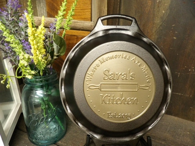 Custom Engraved 9" Lodge Cast Iron Pie Pan